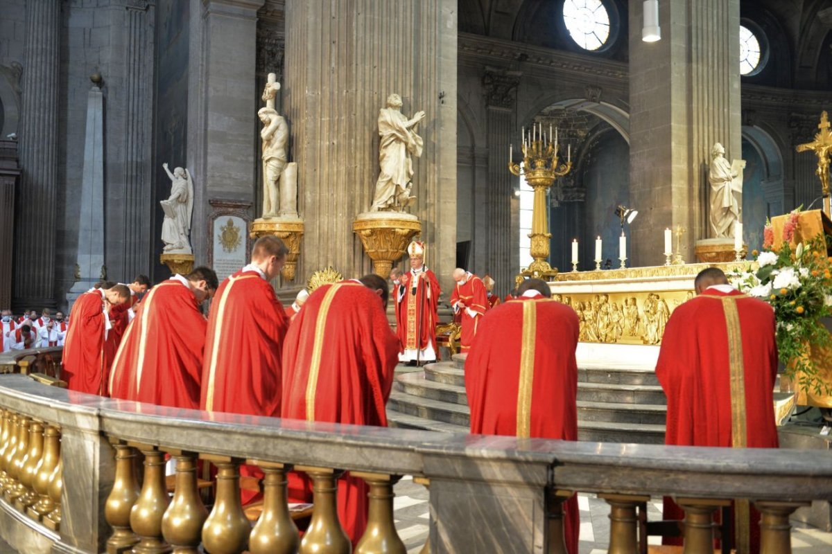 Ordinations sacerdotales 2021 à Saint-Sulpice. © Marie-Christine Bertin / Diocèse de Paris.