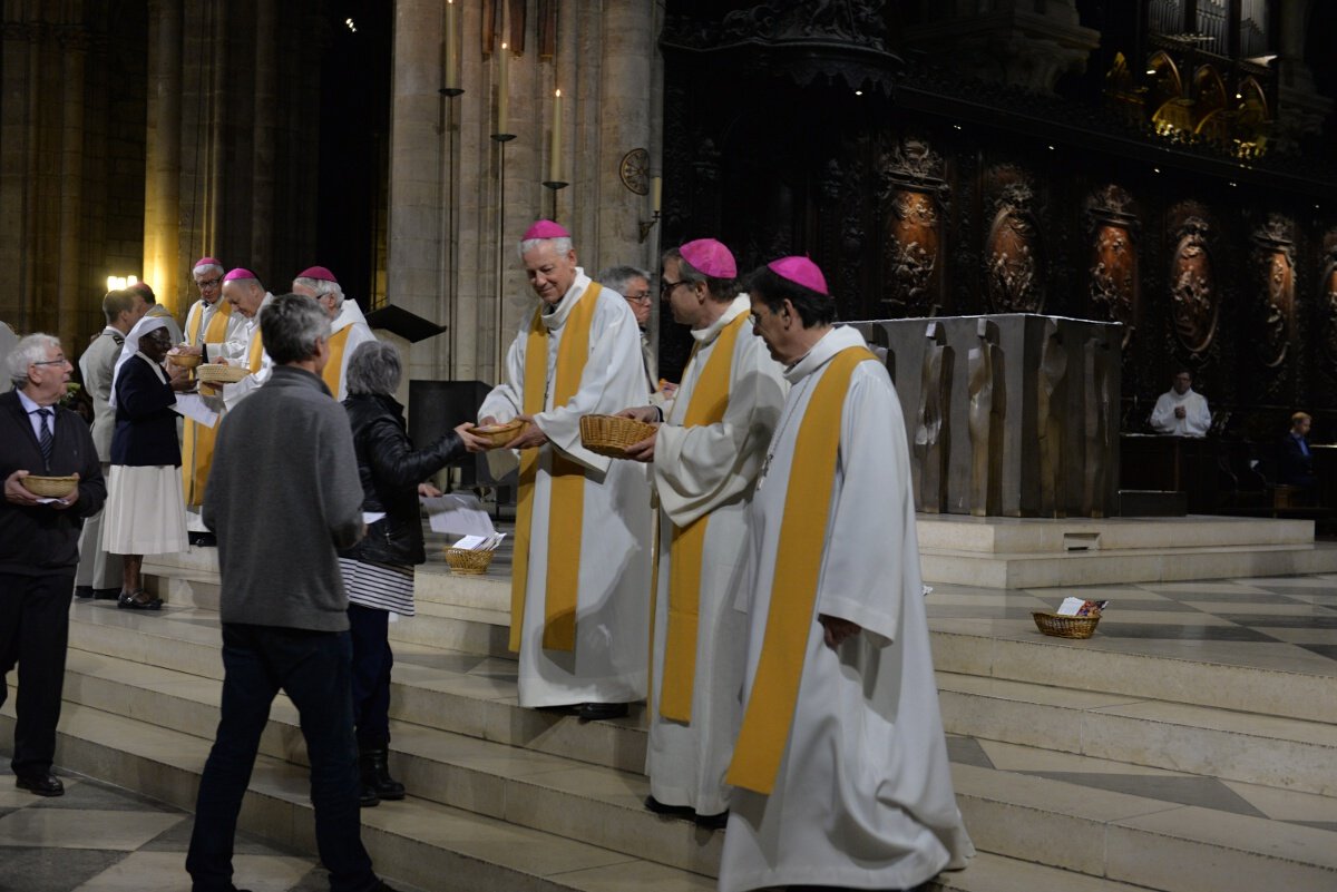Les évêques d'Île-de-France ont proposé aux fidèles des images-prière. © Marie-Christine Bertin / Diocèse de Paris.