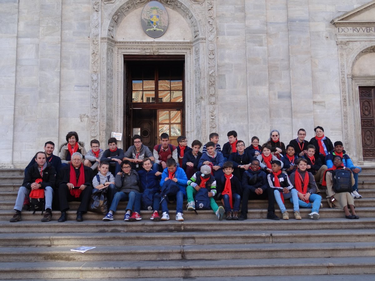 Groupe de Sainte-Odile au Duomo à Turin. © Diocèse de Paris.