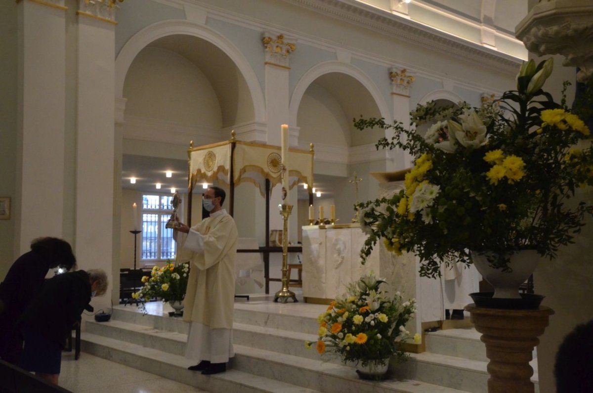 Accueil des reliques de sainte Bernadette à Notre-Dame de l'Assomption (…). © Michel Pourny.