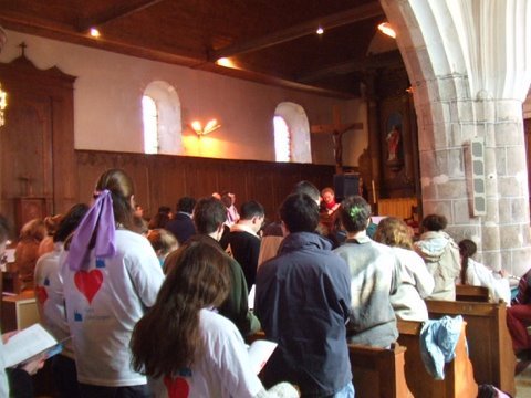 Pèlerinage des étudiants à Chartres 2007. © D. R..