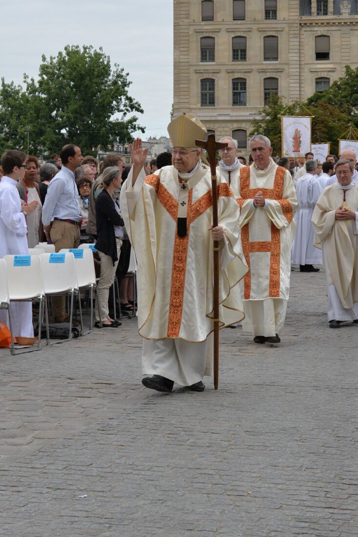 Procession d'entrée. © Marie-Christine Bertin / Diocèse de Paris.