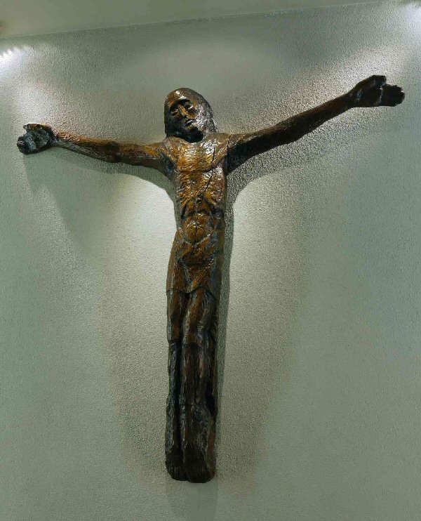 Crucifix de Pierre de Grauw. © C. D. A. S.