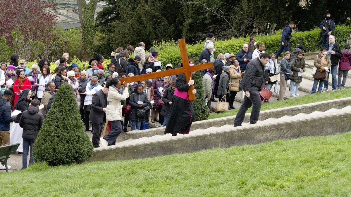 Chemin de croix de Montmartre 2024. © Yannick Boschat / Diocèse de Paris.