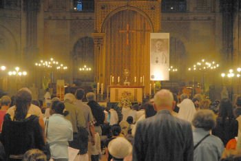 La grande veillée eucharistique à Saint-Augustin le samedi. 