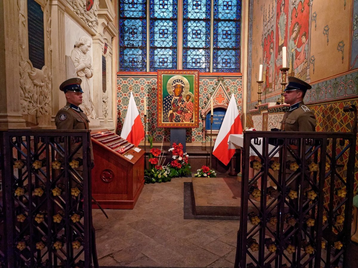 Inauguration de la chapelle Saint-Germain – Notre-Dame de Czestochowa, Reine (…). © Yannick Boschat / Diocèse de Paris.