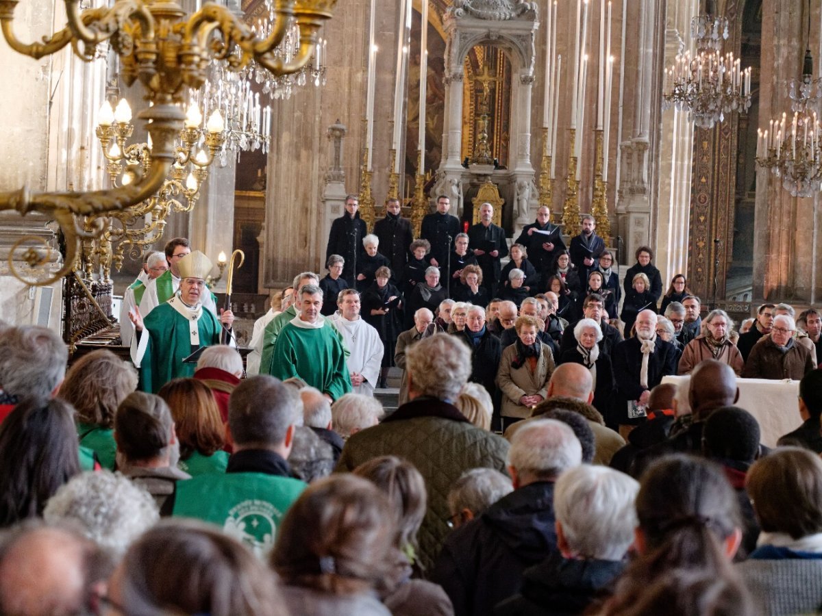 Rassemblement diocésain pour la 2e Journée Mondiale des Pauvres à Saint-Eustache. © Yannick Boschat / Diocèse de Paris.