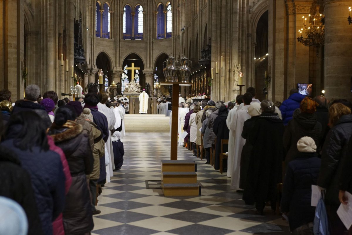 Messe chrismale à Notre-Dame de Paris. © Yannick Boschat / Diocèse de Paris.