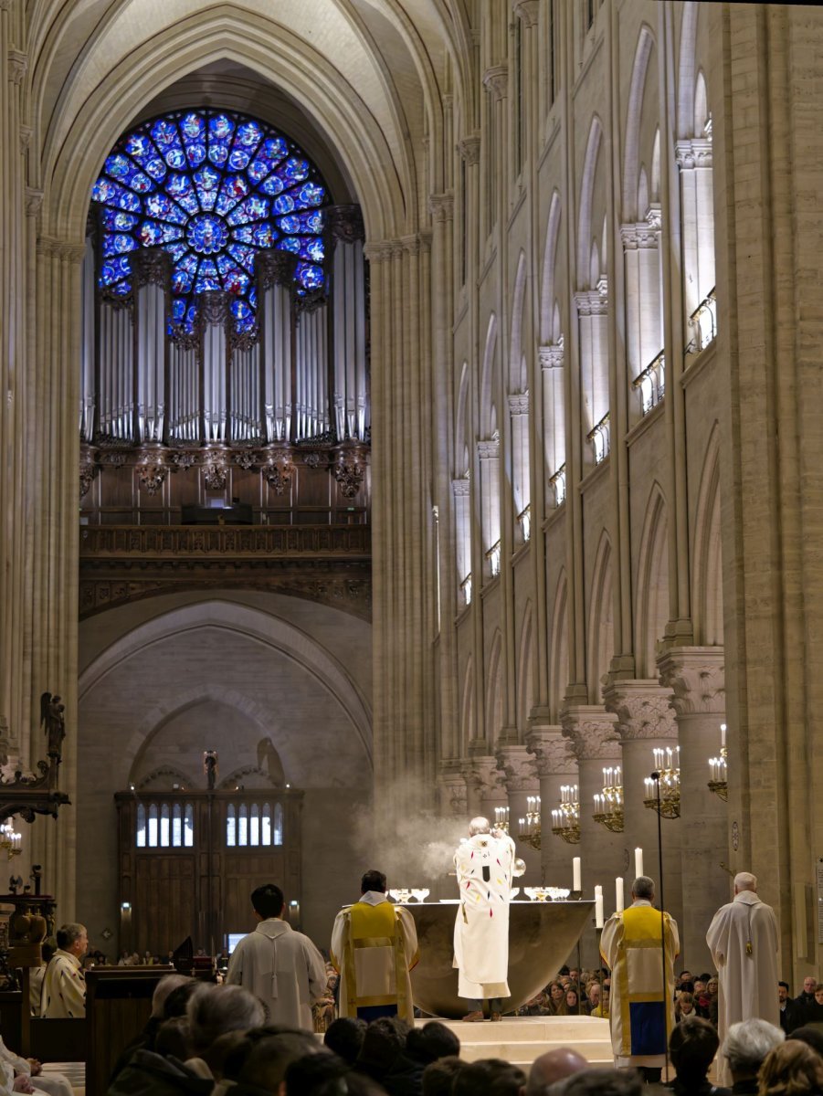 Messe en présence des services diocésains et de l'Atelier de Notre-Dame. © Yannick Boschat / Diocèse de Paris.
