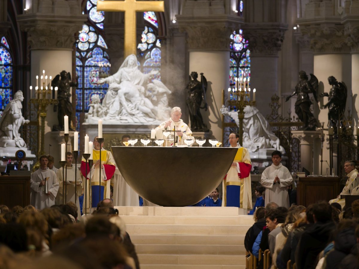 Messe de réouverture de Notre-Dame pour les collégiens et lycéens. © Yannick Boschat / Diocèse de Paris.