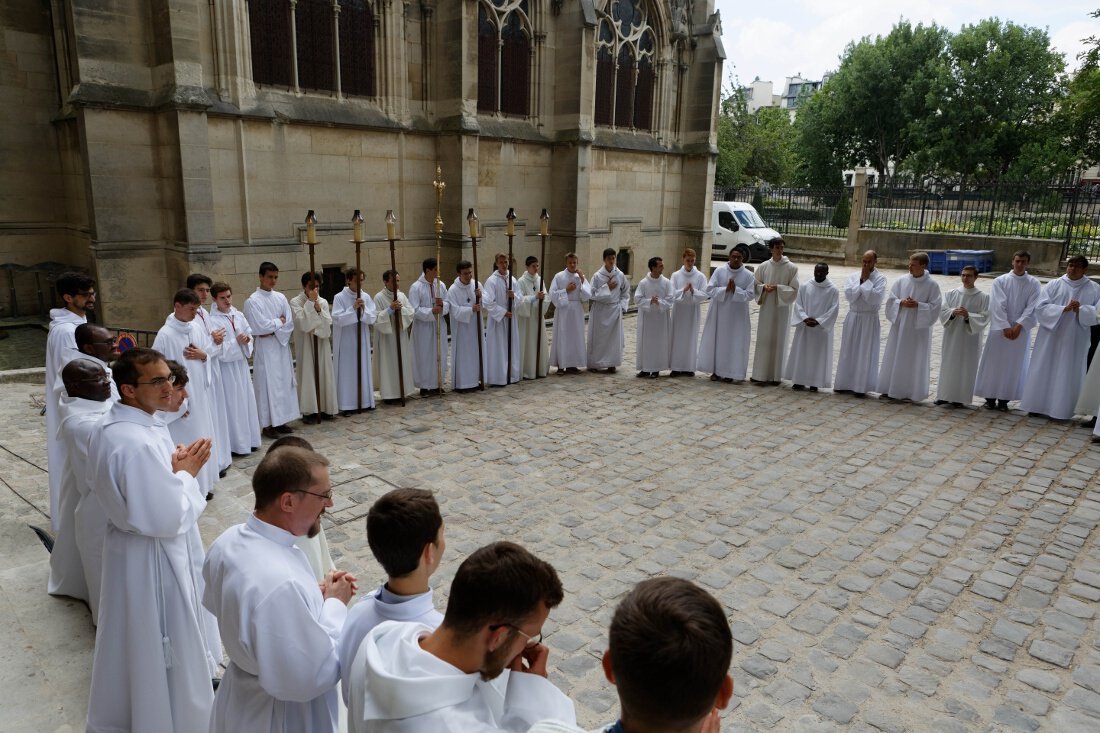 Procession de sortie. © Yannick Boschat / Diocèse de Paris.