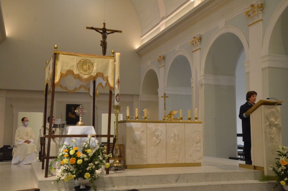 Accueil des reliques de sainte Bernadette à Notre-Dame de l'Assomption (…). © Michel Pourny.