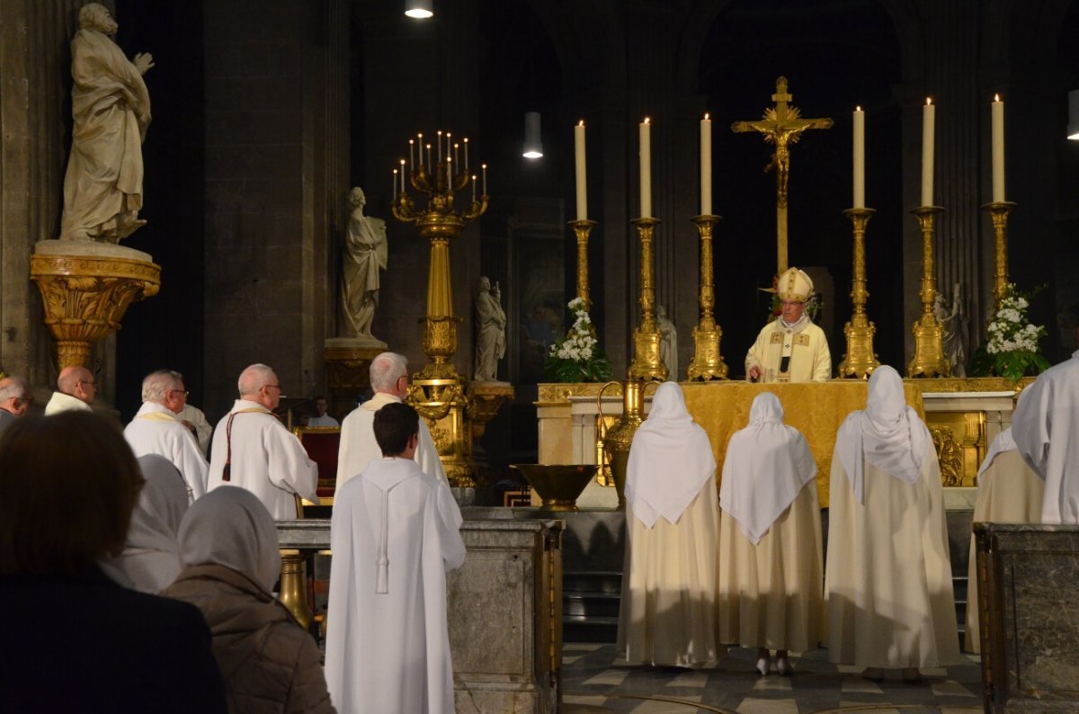 Consécrations dans l'Ordre des Vierges 2019. © Michel Pourny / Diocèse de Paris.