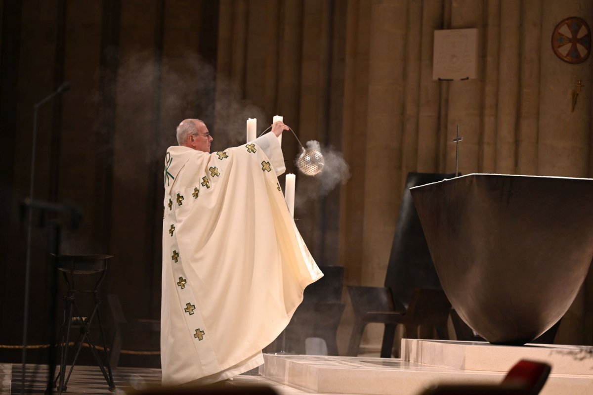 Vêpres du jeudi 12 décembre 2024 à Notre-Dame de Paris. © Marie-Christine Bertin / Diocèse de Paris.