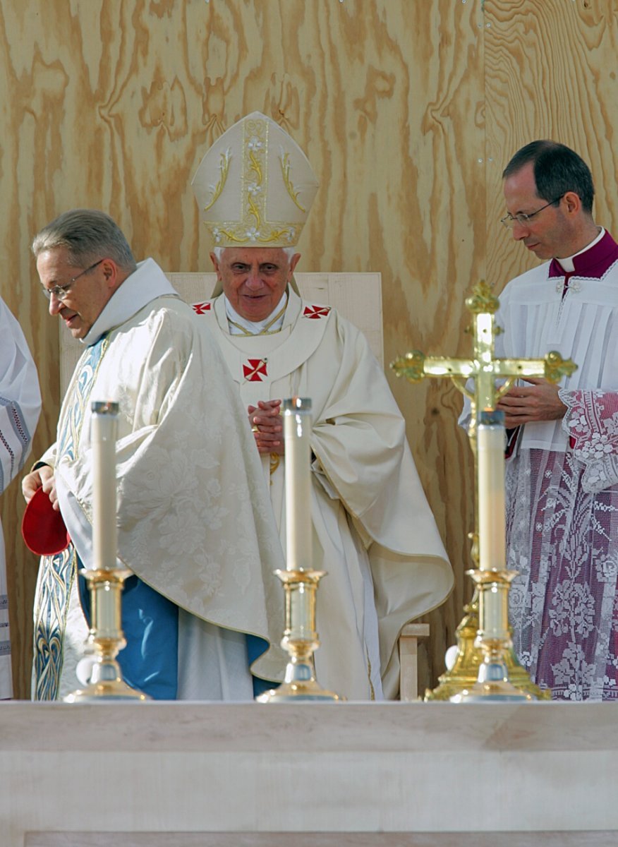 Messe sur l'esplanade des Invalides célébrée par Benoît XVI. Reproduction interdite. © CIRIC.