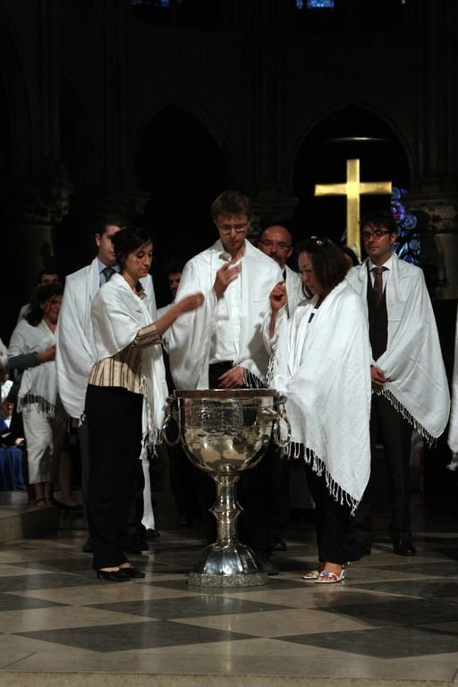 Confirmations d'adultes à Notre-Dame de Paris. Photo Yannick Boschat 
