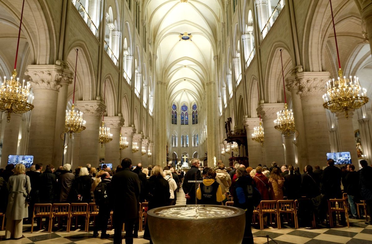 Messe en présence de mécènes et donateurs. © Trung Hieu Do / Diocèse de Paris.
