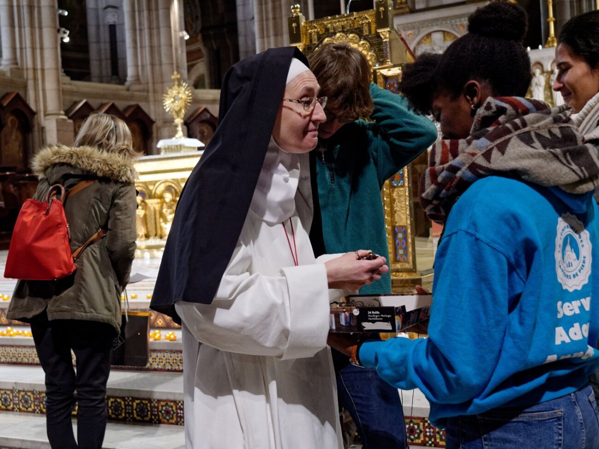 Lancement de la 2e Journée Mondiale des Pauvres au Sacré-Cœur de Montmartre. © Yannick Boschat / Diocèse de Paris.