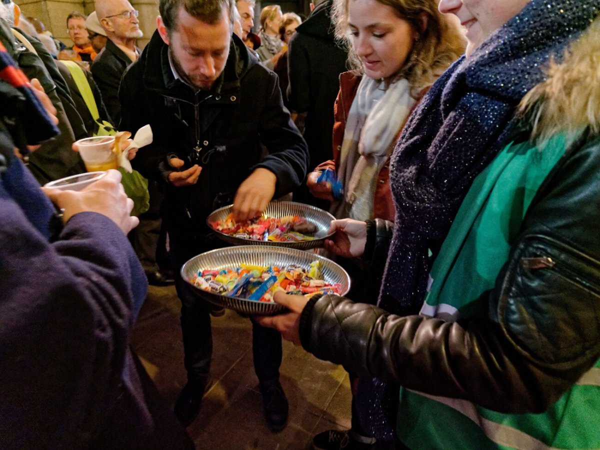 Lancement de la 2e Journée Mondiale des Pauvres au Sacré-Cœur de Montmartre. © Yannick Boschat / Diocèse de Paris.