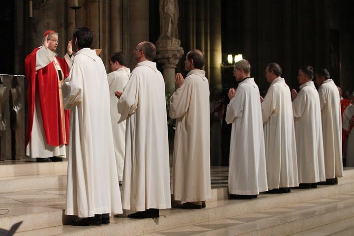 Ordinations de diacres permanents 2010. © Yannick Boschat / Diocèse de Paris.