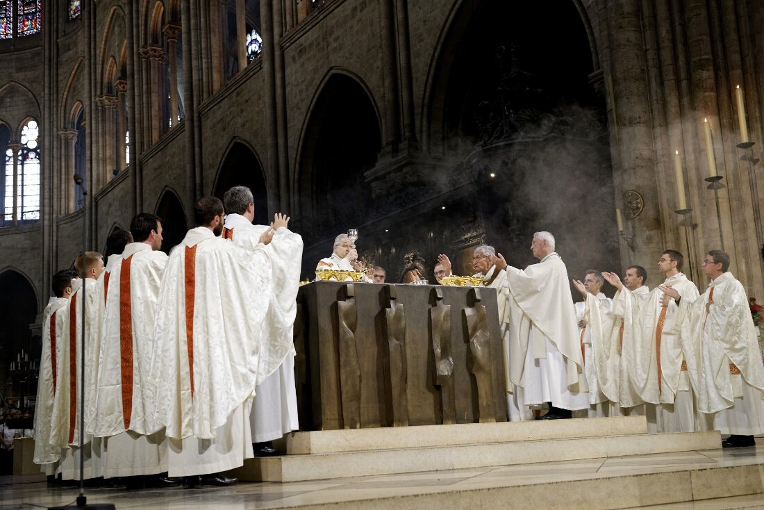 Liturgie eucharistique. © Trung Hieu Do / Diocèse de Paris.
