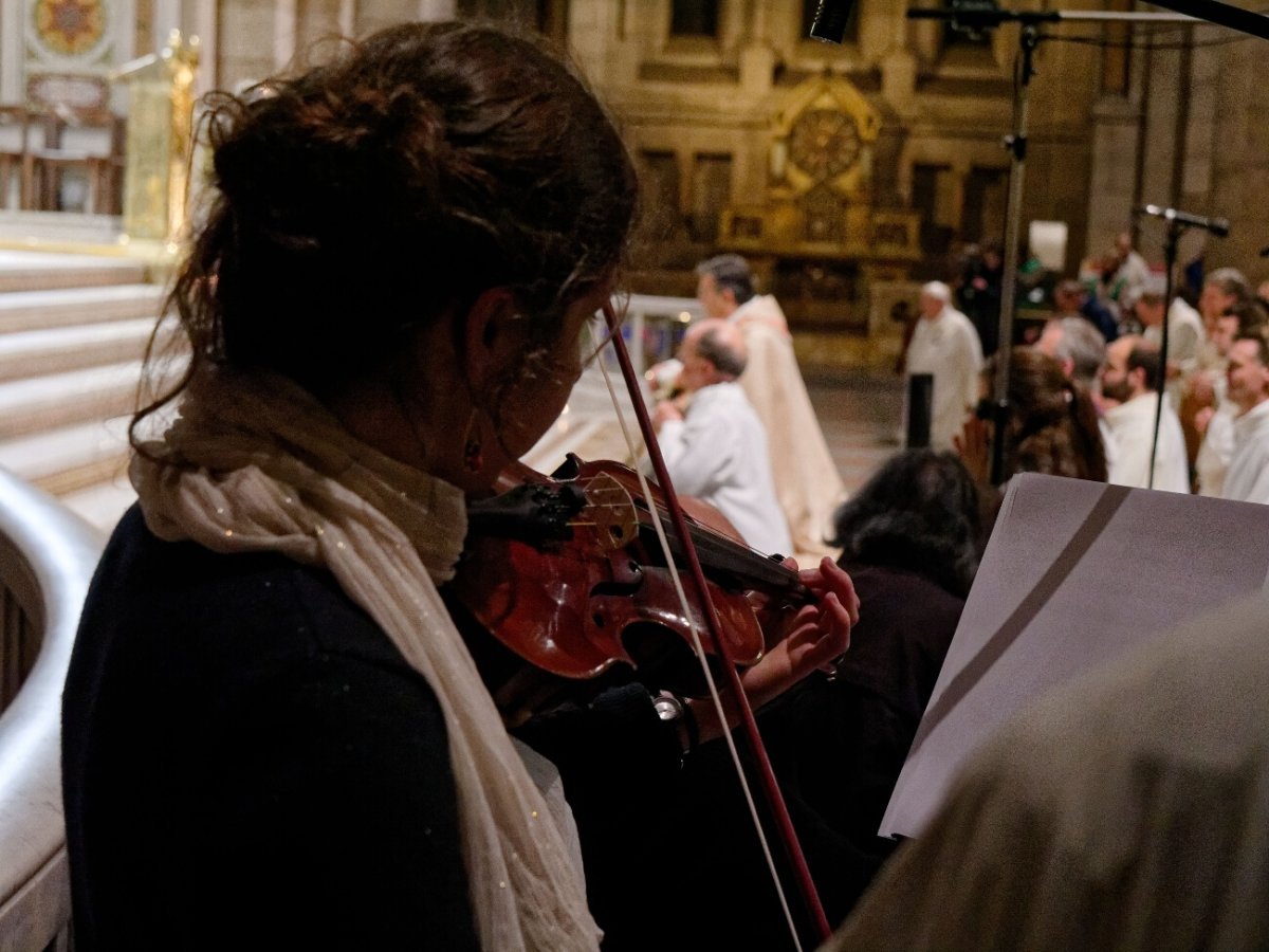 Lancement de la 2e Journée Mondiale des Pauvres au Sacré-Cœur de Montmartre. © Yannick Boschat / Diocèse de Paris.