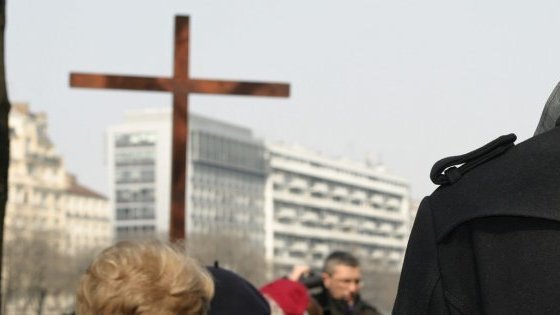 Chemins de croix dans les rues de Paris
