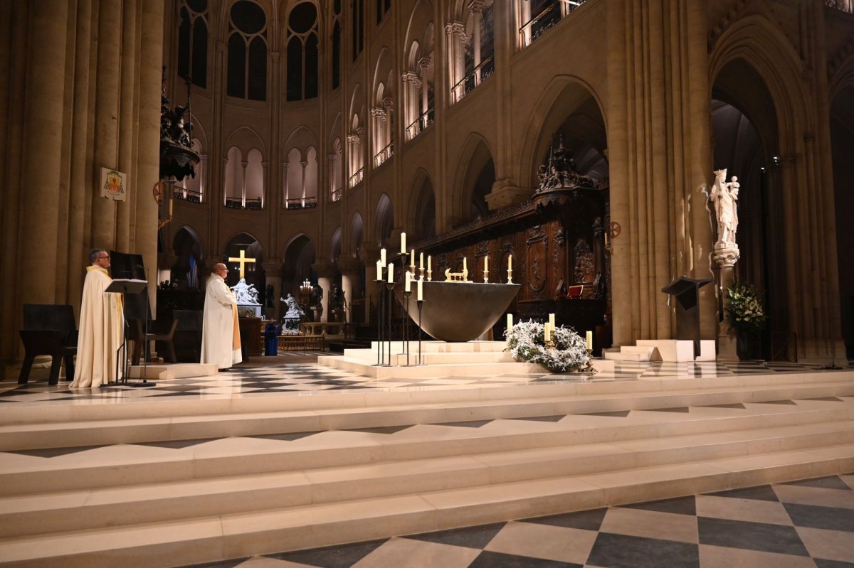 Veillée de l'espérance à Notre-Dame de Paris. © Marie-Christine Bertin / Diocèse de Paris.