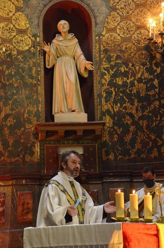 Accueil des reliques de sainte Bernadette à Saint-Louis d'Antin. © Michel Pourny / Diocèse de Paris.