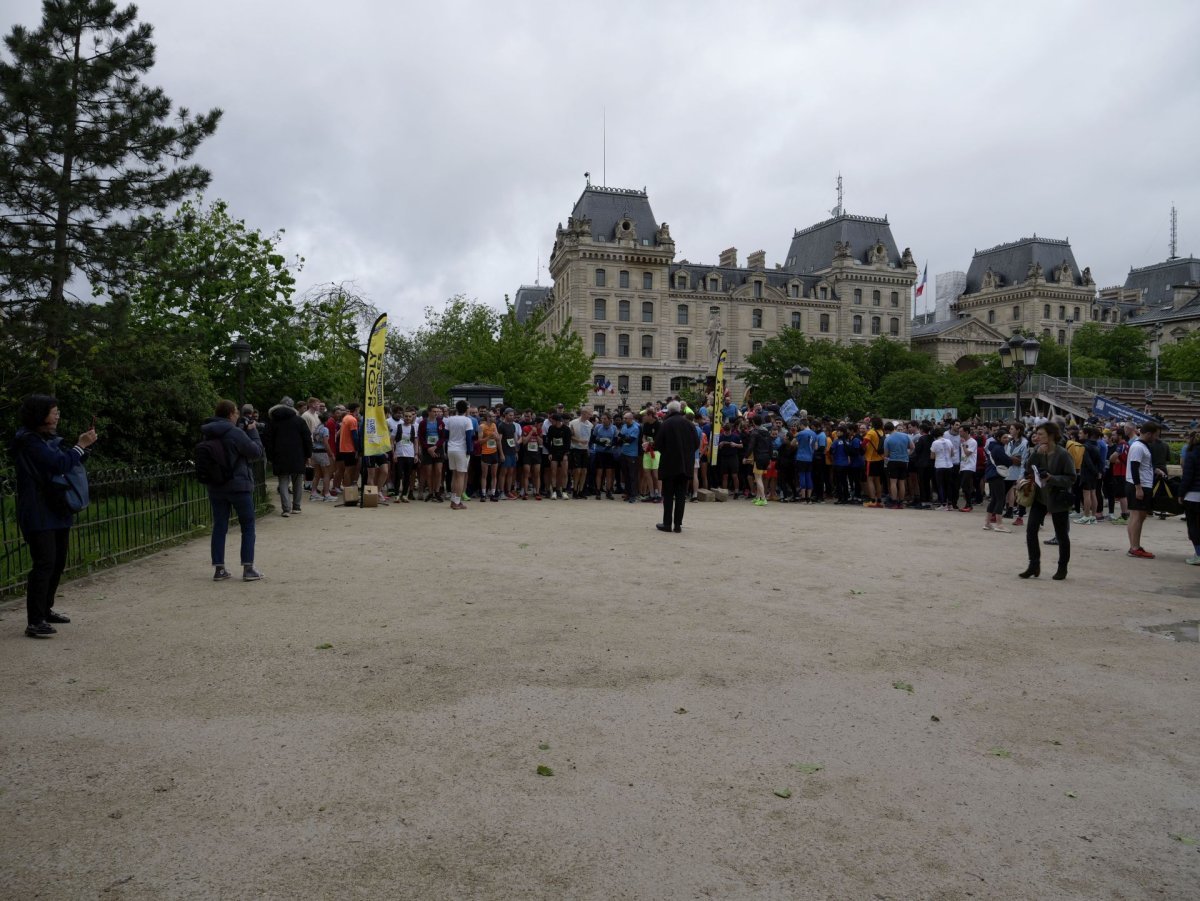 Course “Paris églises tour”. © Yannick Boschat / Diocèse de Paris.