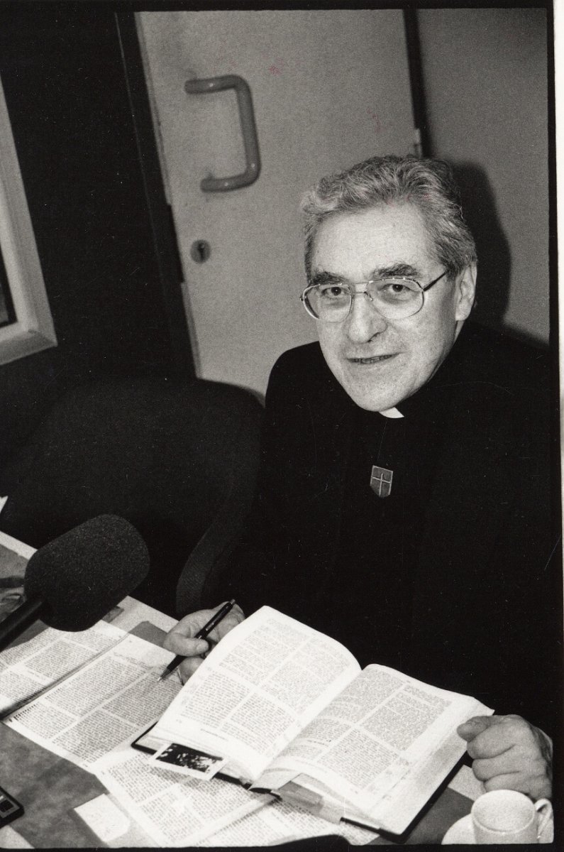 Sur Radio Notre Dame. En 1990. © D. R..