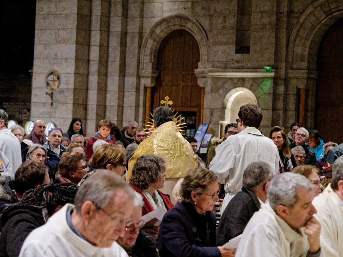 Lancement de la 2e Journée Mondiale des Pauvres au Sacré-Cœur de Montmartre. © Yannick Boschat / Diocèse de Paris.