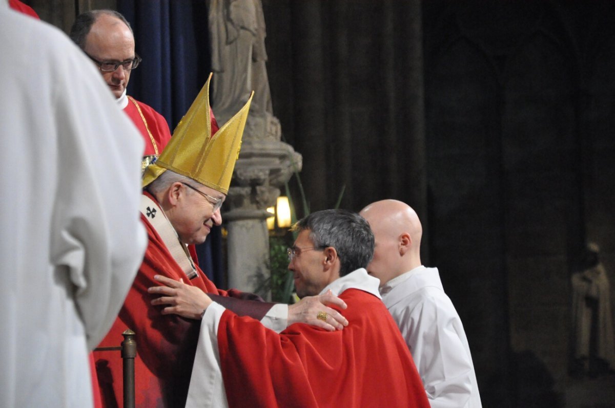 29 juin 2013, ordinations sacerdotales à Notre-Dame de Paris. © Geneviève de Saint-Pern.