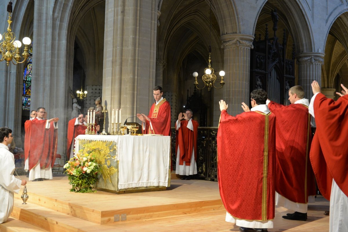 Messe des nouveaux prêtres à Saint-Germain l'Auxerrois. © Marie-Christine Bertin / Diocèse de Paris.