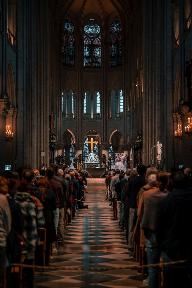 Rappel au Père du pape François : messe de 18h à Notre-Dame de Paris.. Messe à l'intention du pape François. © Liam Hoarau / Diocèse de Paris.