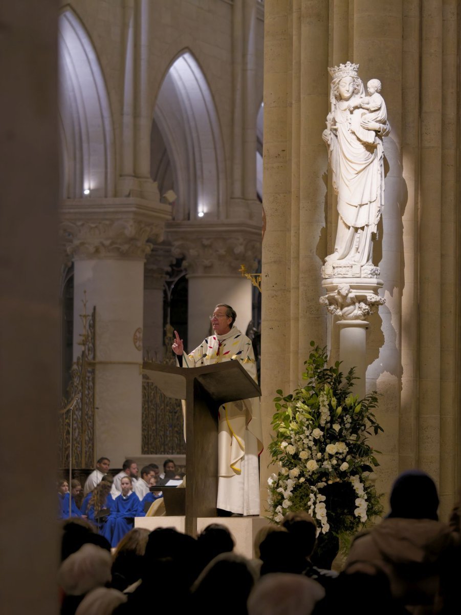 Messe du soir du mercredi 11 décembre 2024 à Notre-Dame de Paris. © Yannick Boschat / Diocèse de Paris.