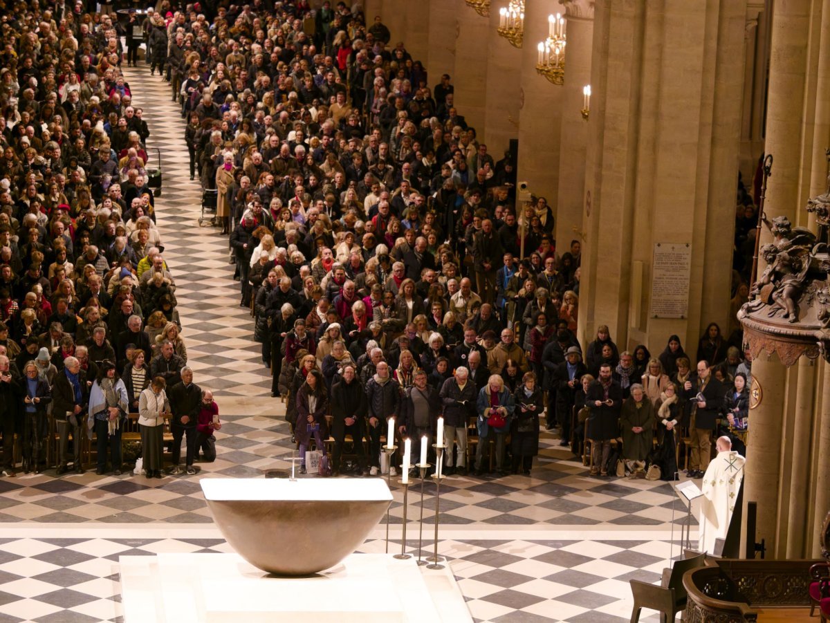 Vêpres du mercredi 11 décembre 2024 à Notre-Dame de Paris. © Yannick Boschat / Diocèse de Paris.