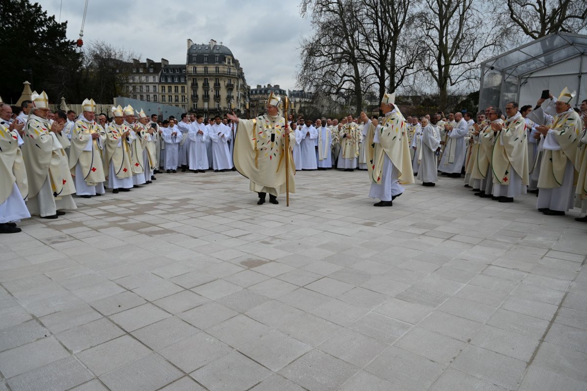 Messe en présence des prêtres et diacres de Paris. © Marie-Christine Bertin / Diocèse de Paris.