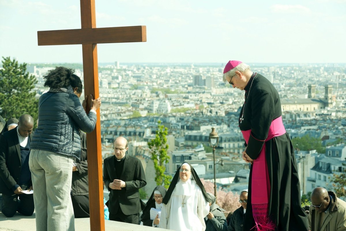 Chemin de croix de Montmartre 2025. © Trung Hieu Do / Diocèse de Paris.