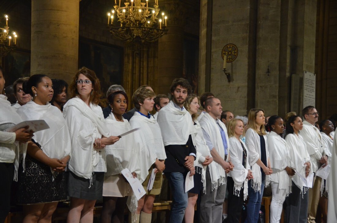 Plus de 400 adultes ont demandé à recevoir le sacrement de confirmation. © Marie-Christine Bertin / Diocèse de Paris.