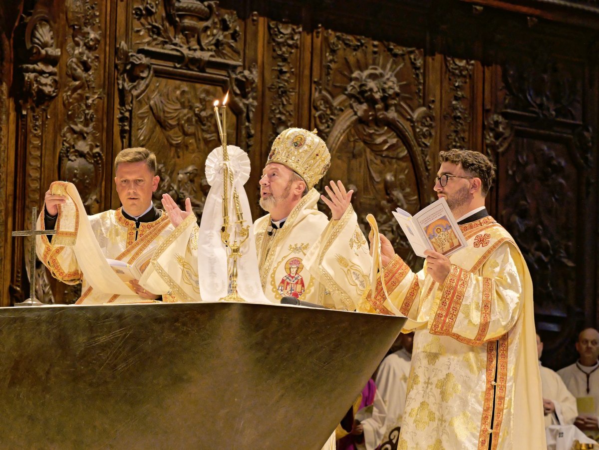 Divine Liturgie pour le bienheureux Cardinal Iuliu Hossu. © Yannick Boschat / Diocèse de Paris.