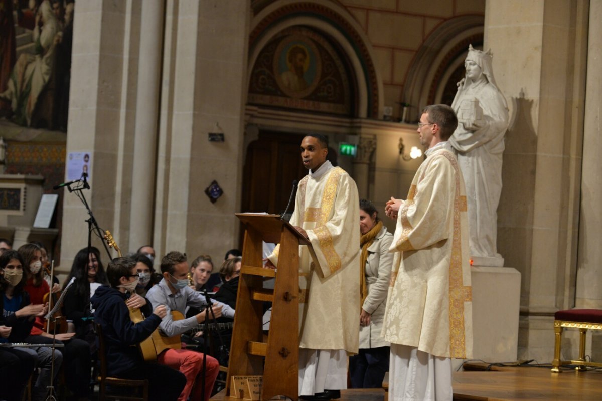 Ordinations diaconales en vue du sacerdoce 2020 à Saint-Ambroise (11e). © Marie-Christine Bertin / Diocèse de Paris.