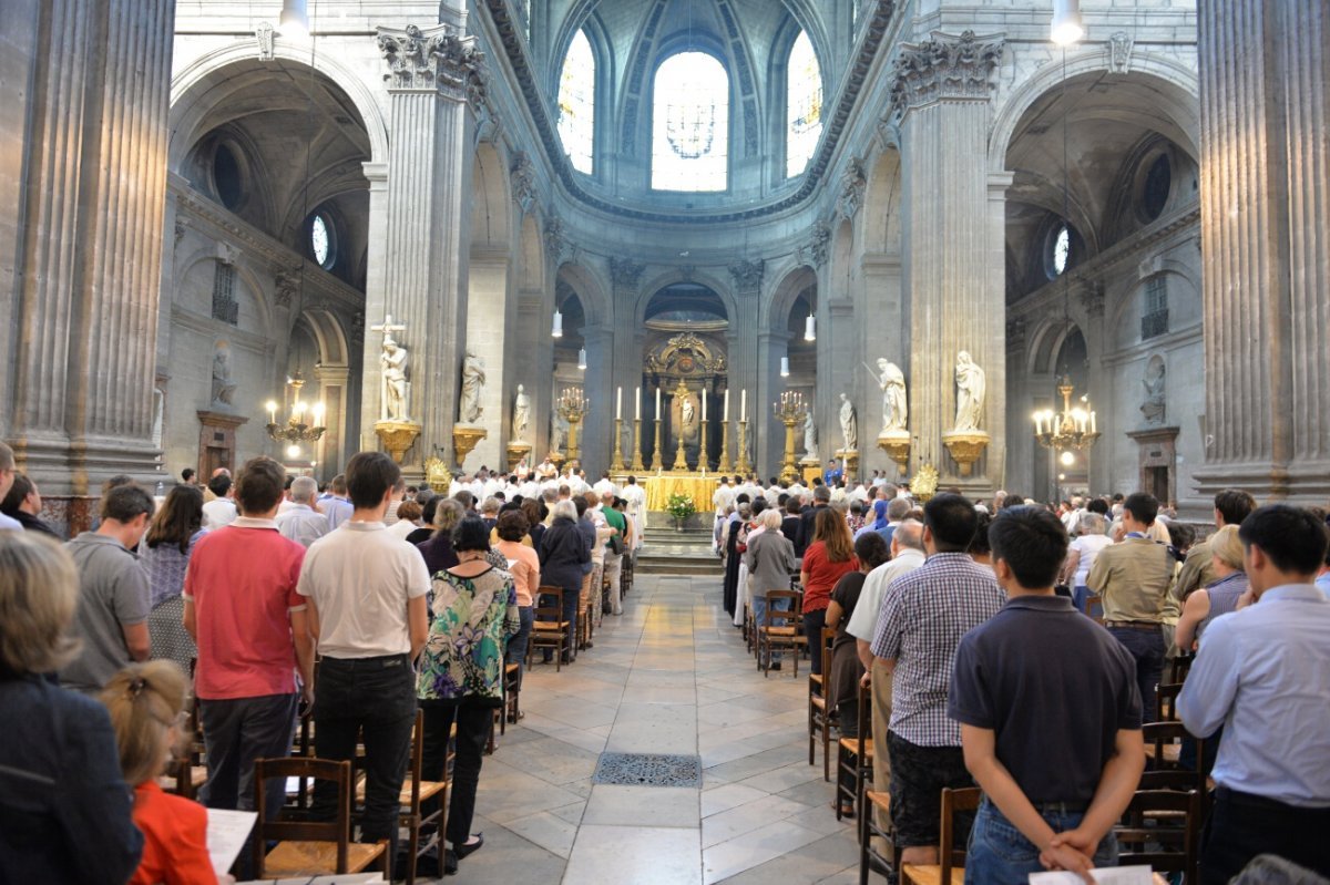 Messe pour les jeunes et les vocations. © Marie-Christine Bertin / Diocèse de Paris.