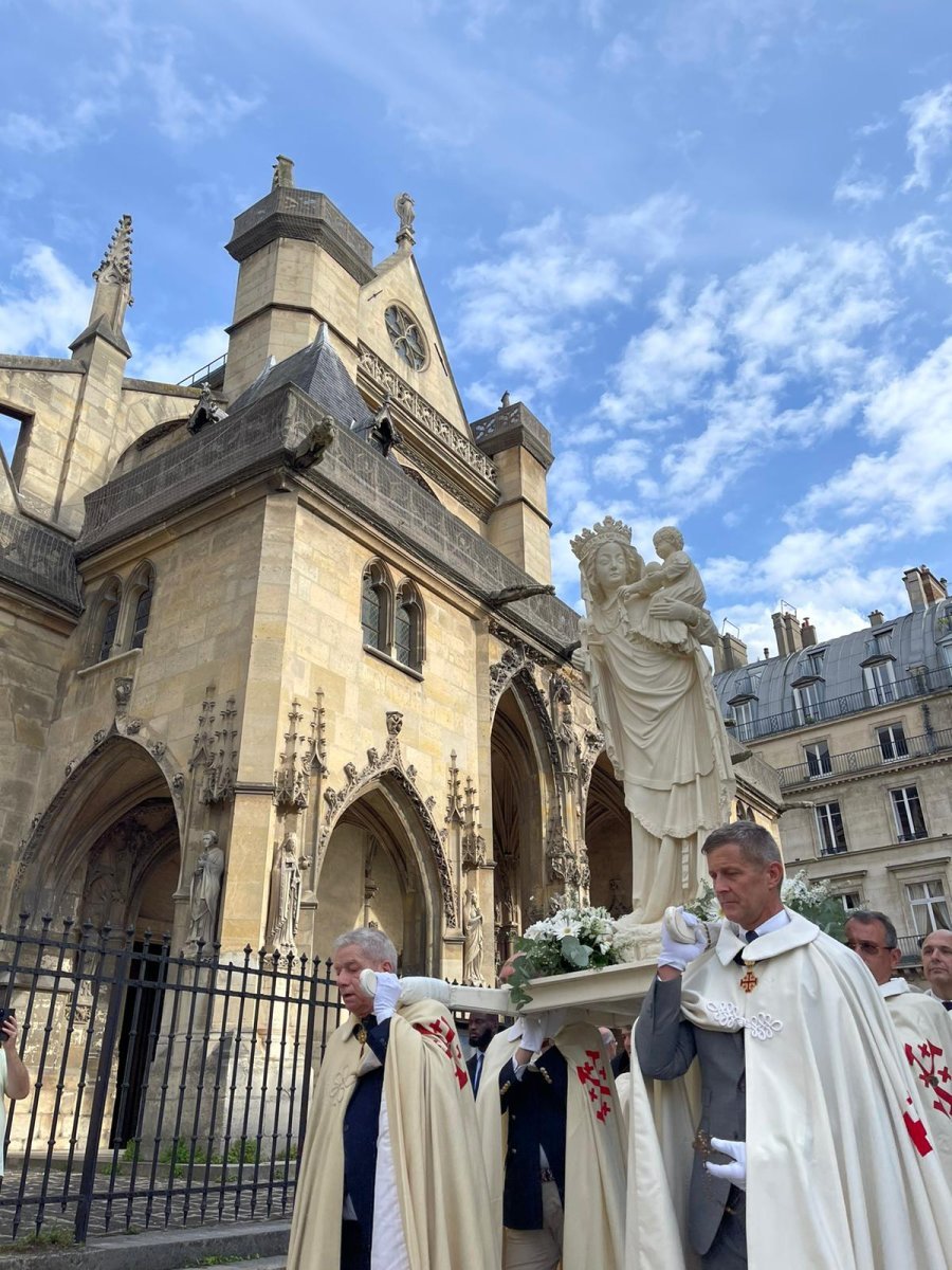 Procession de la Fête de l'Assomption 2023. © Aurélien Pasquet / Cathédrale Notre-Dame de Paris.