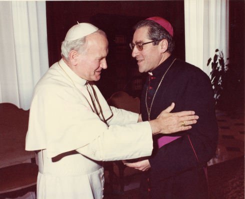 Rencontre du pape Jean-Paul II à Rome. En 1981. © D. R..