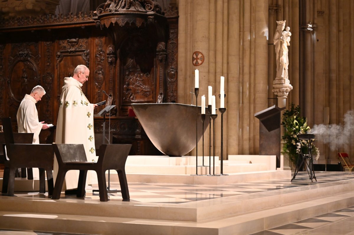 Vêpres du jeudi 12 décembre 2024 à Notre-Dame de Paris. © Marie-Christine Bertin / Diocèse de Paris.