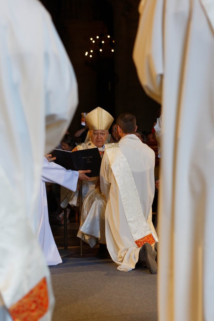 Engagement des ordinands. © Yannick Boschat / Diocèse de Paris.
