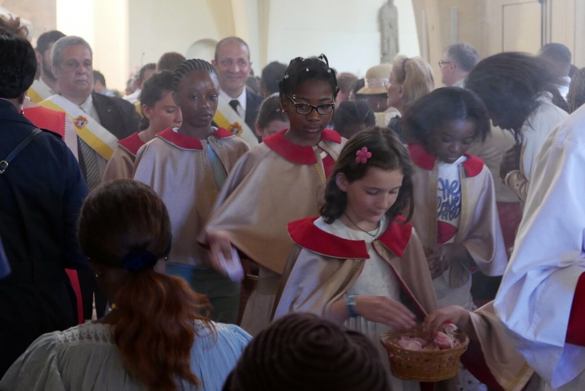 Procession de la paroisse du Coeur-Eucharistique. © Paroisse du Coeur-Eucharistique.