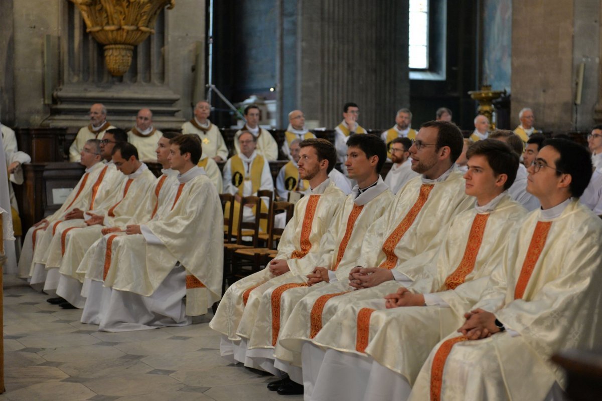 Ordination sacerdotale 2022 : Credo. © Marie-Christine Bertin / Diocèse de Paris.