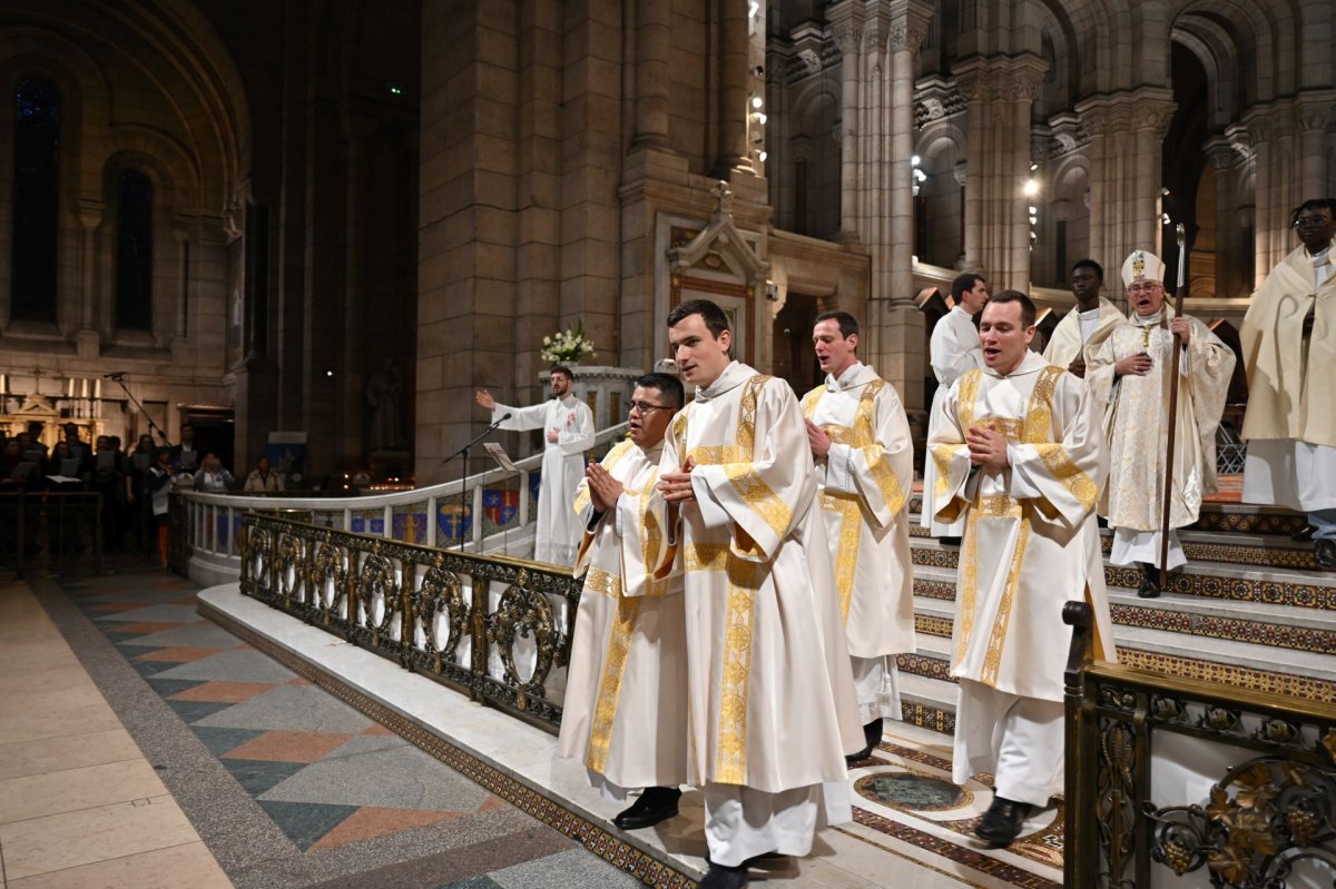 Ordinations diaconales en vue du sacerdoce. © Marie-Christine Bertin / Diocèse de Paris.